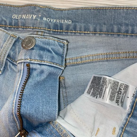 Old Navy High Waisted Boyfriend Jean Shorts - Picture 2 of 4